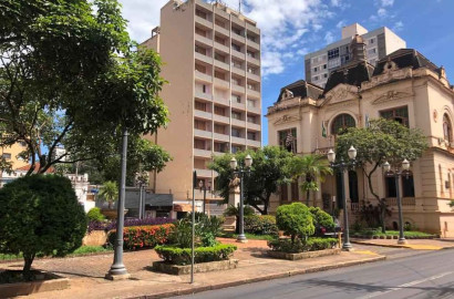 Apartamento a venda no centro em Ribeirão Preto SP.