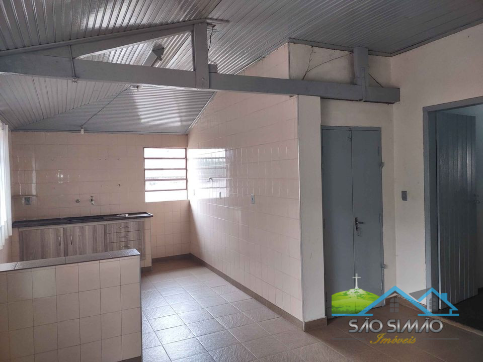 Casa a venda no centro em São Simão SP.