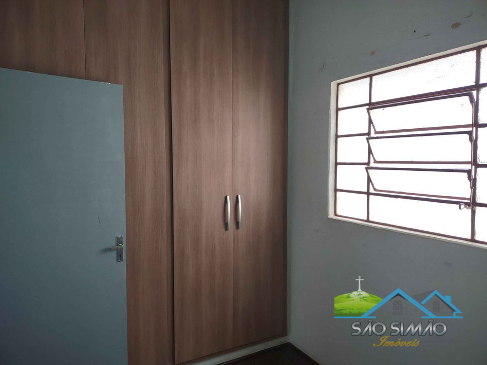 Casa a venda no centro em São Simão SP.