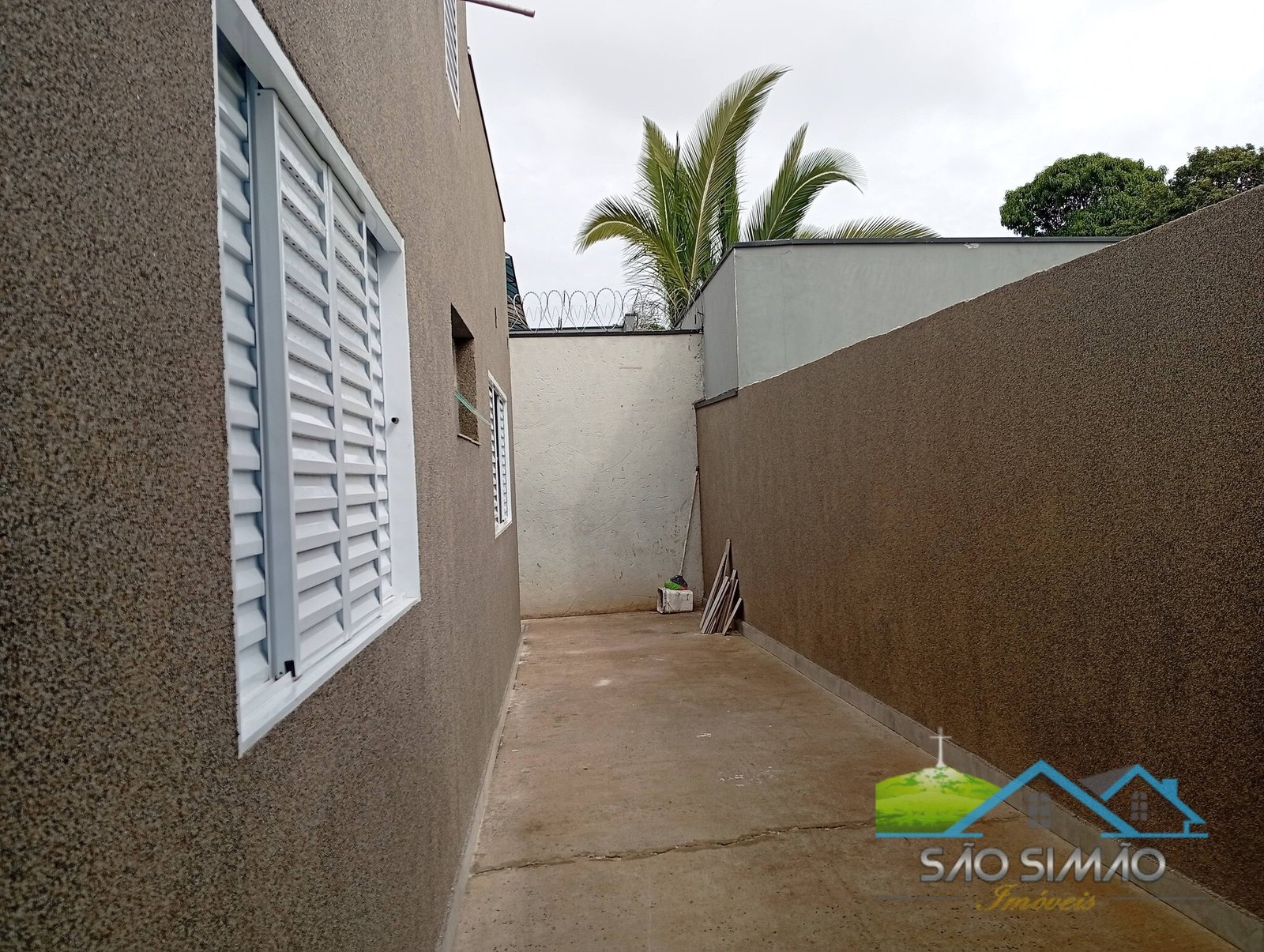 Casa com galpão a Venda em São Simão SP