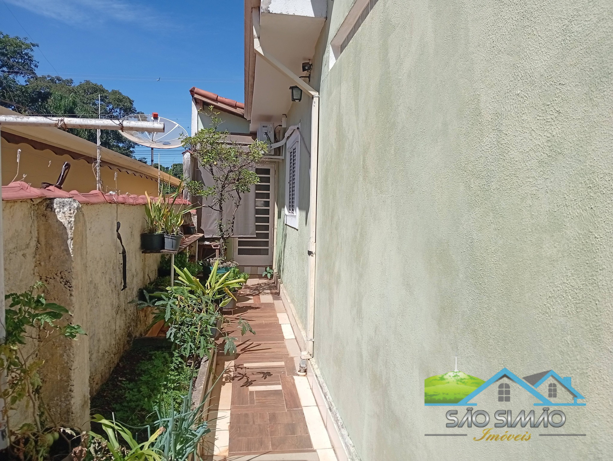 Casa a Venda em São Simão SP, 2 dormitórios e bem localizada