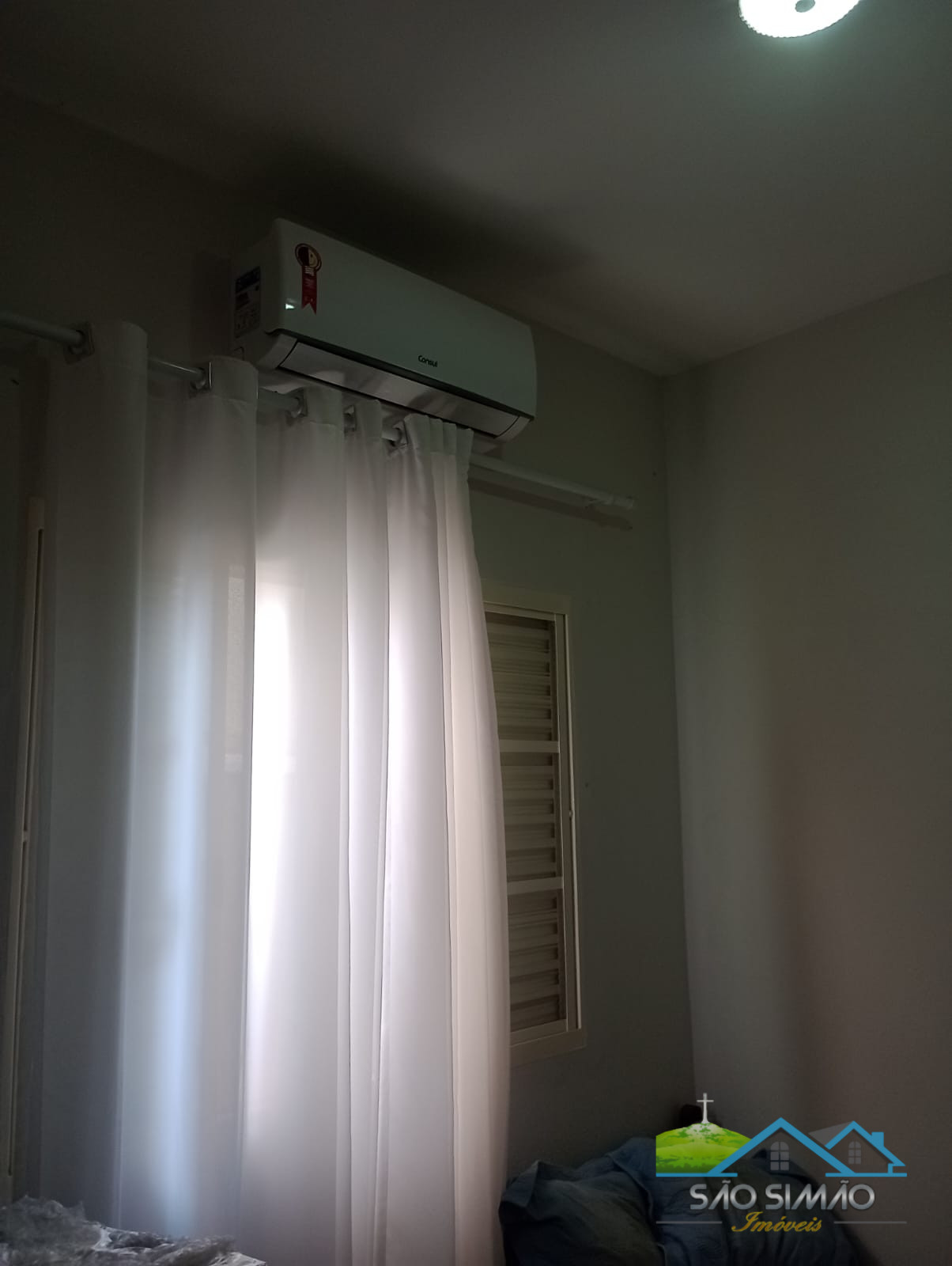 Casa a Venda em São Simão no Centro a 100 metros da praça Principal