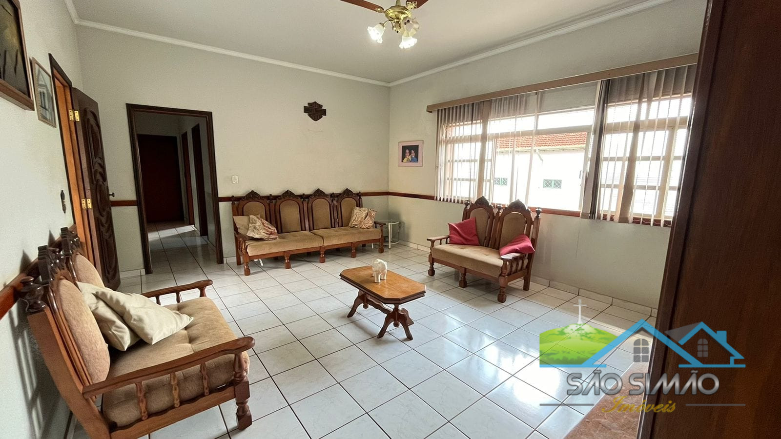 Casa a venda com 3 quartos em São Simão SP