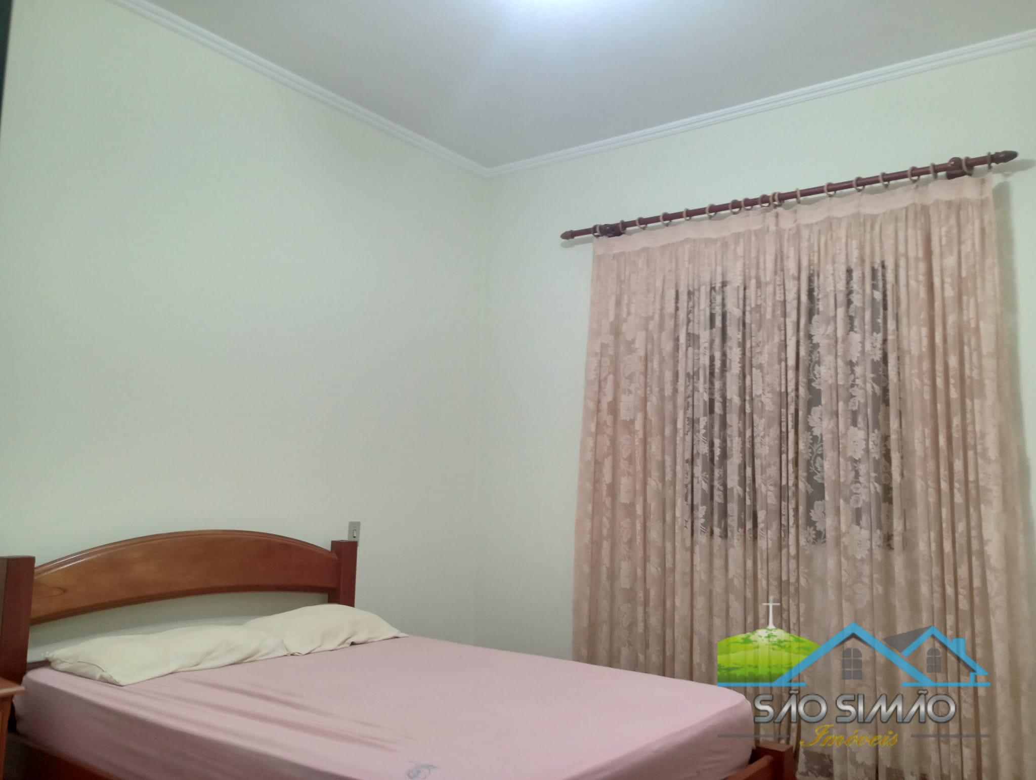 Casa a venda em São Simão SP com 1600 metros de área