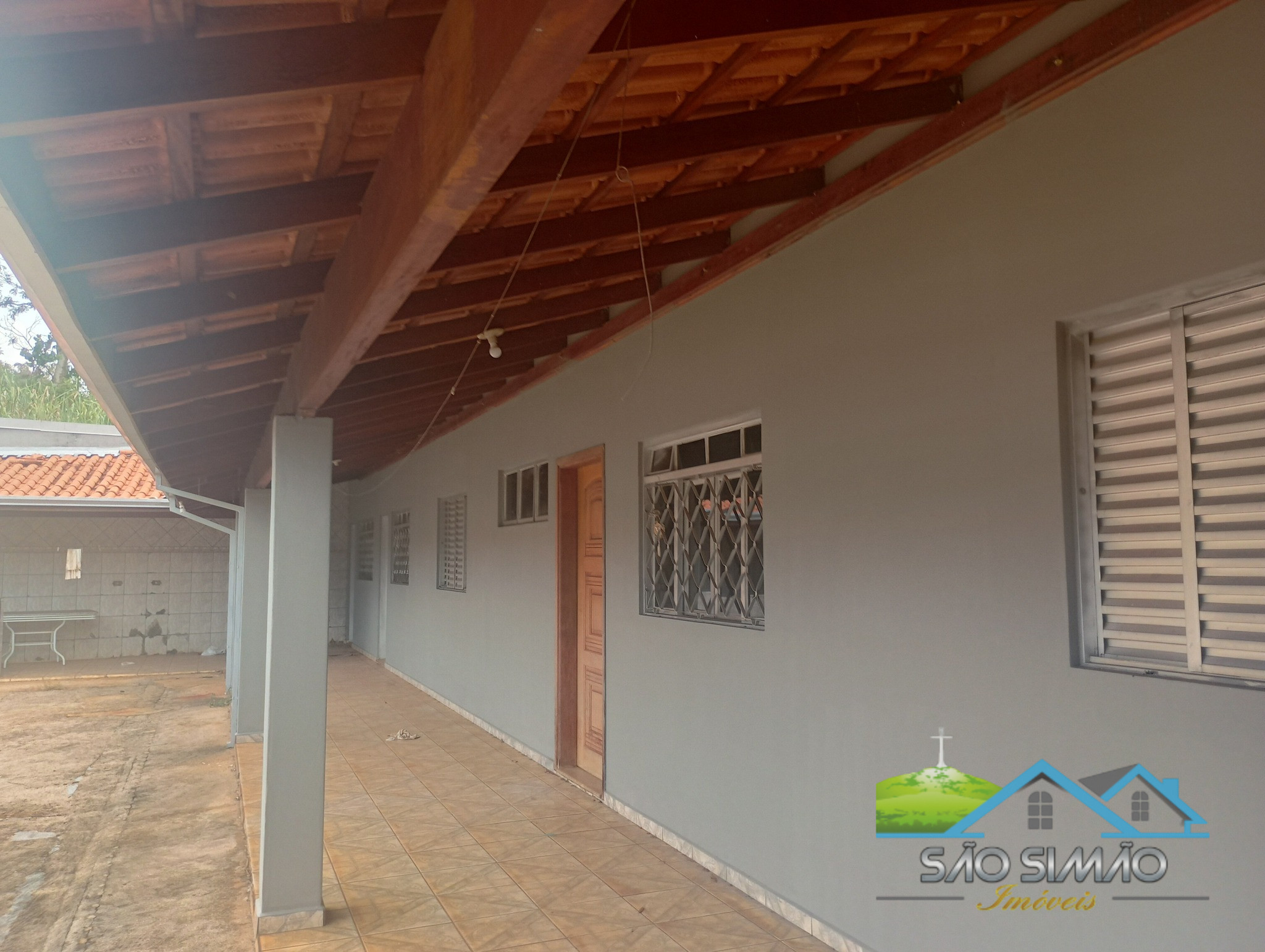 Casa com ponto comercial a venda em São Simão SP