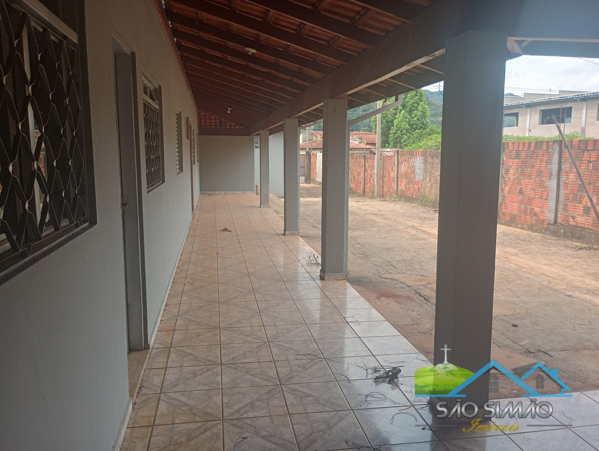 Casa com ponto comercial a venda em São Simão SP