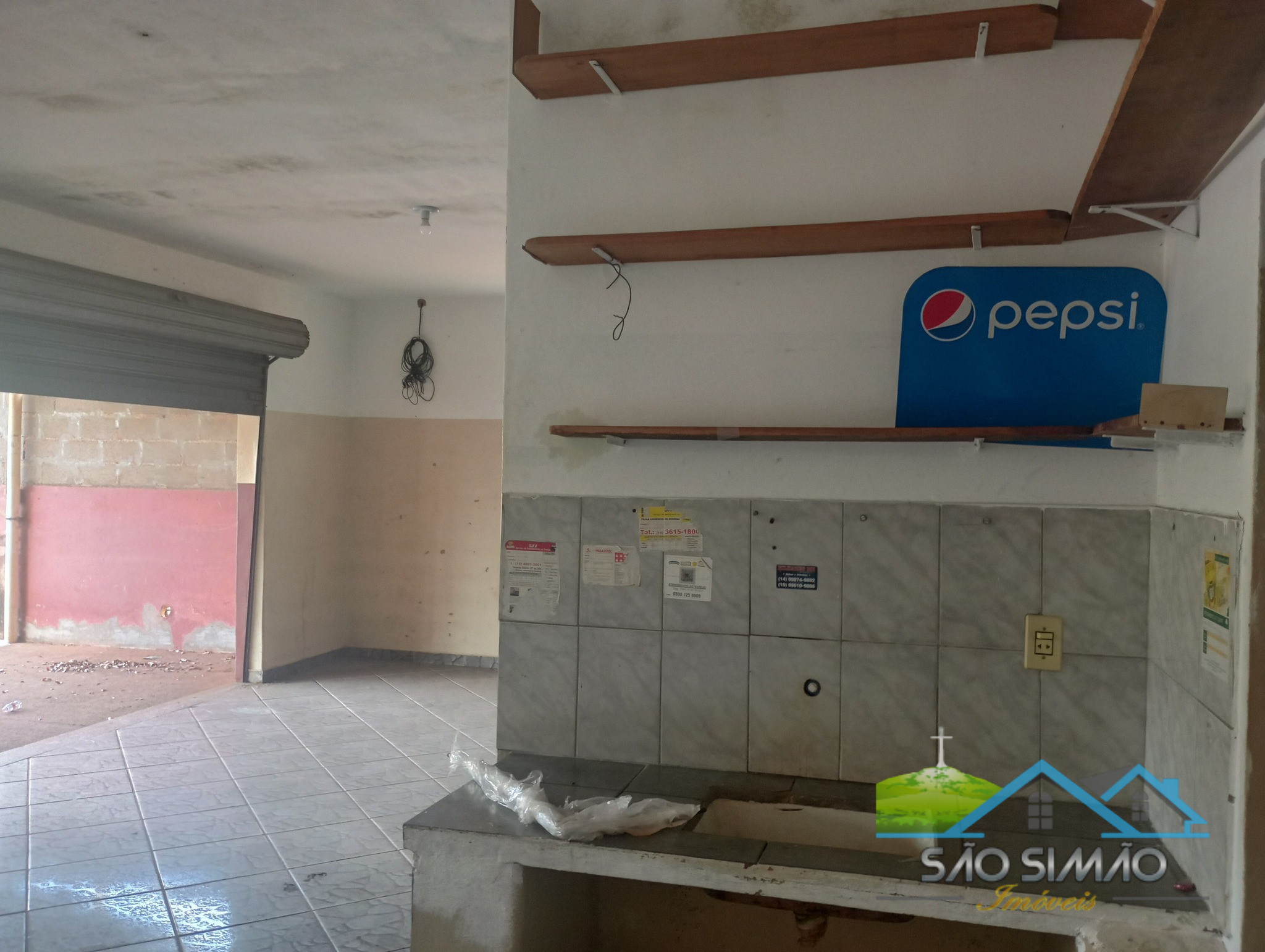 Casa com ponto comercial a venda em São Simão SP