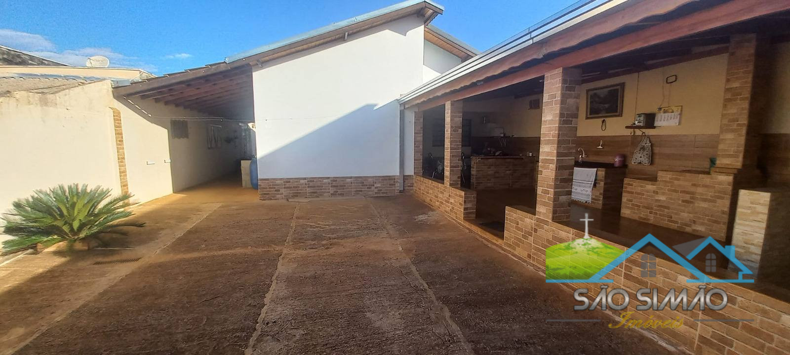 Casa a Venda em Luís Antonio SP - 3 Dormitórios