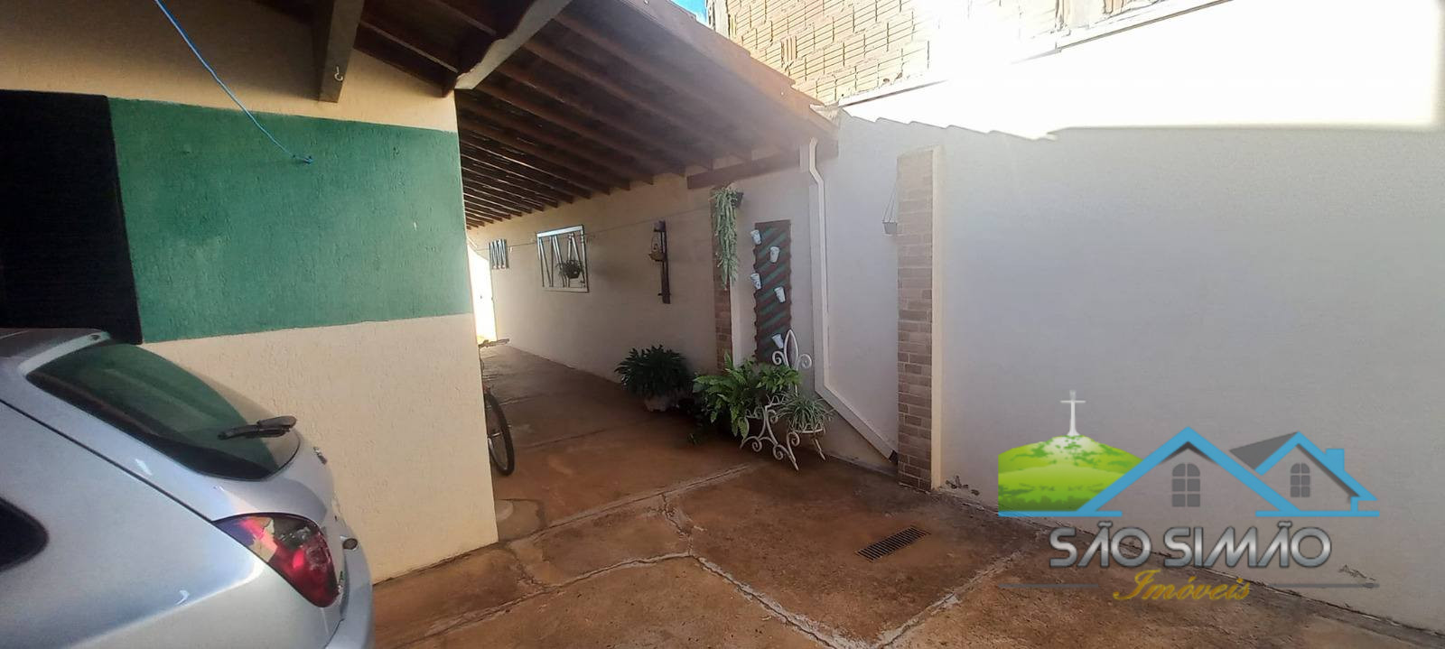Casa a Venda em Luís Antonio SP - 3 Dormitórios
