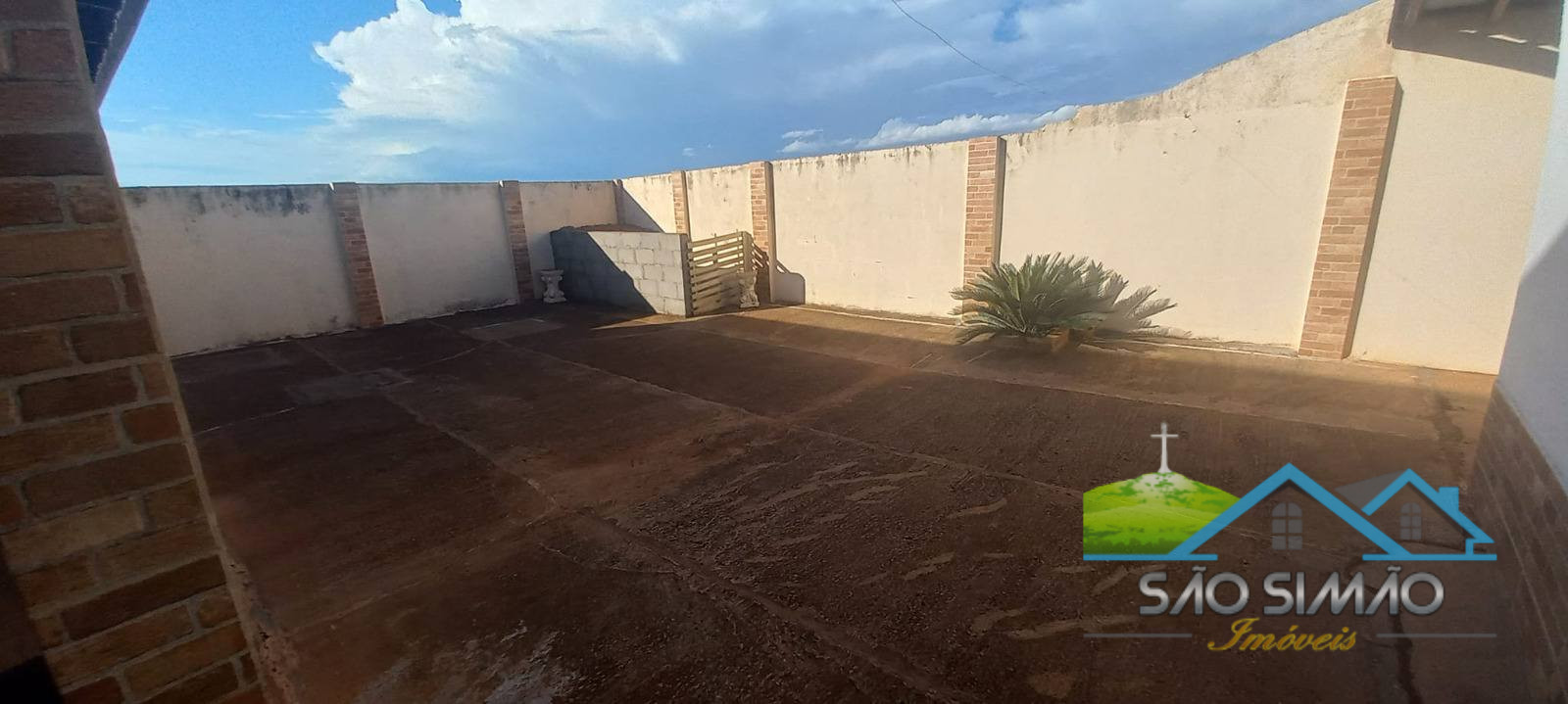 Casa a Venda em Luís Antonio SP - 3 Dormitórios