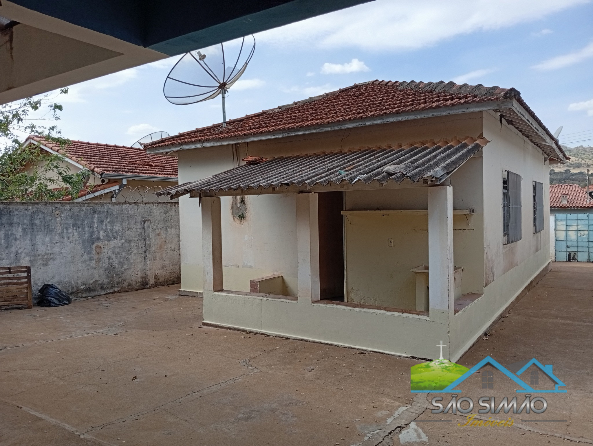 Casa a Venda com 2 quartos em São Simão SP R$ 180 mil
