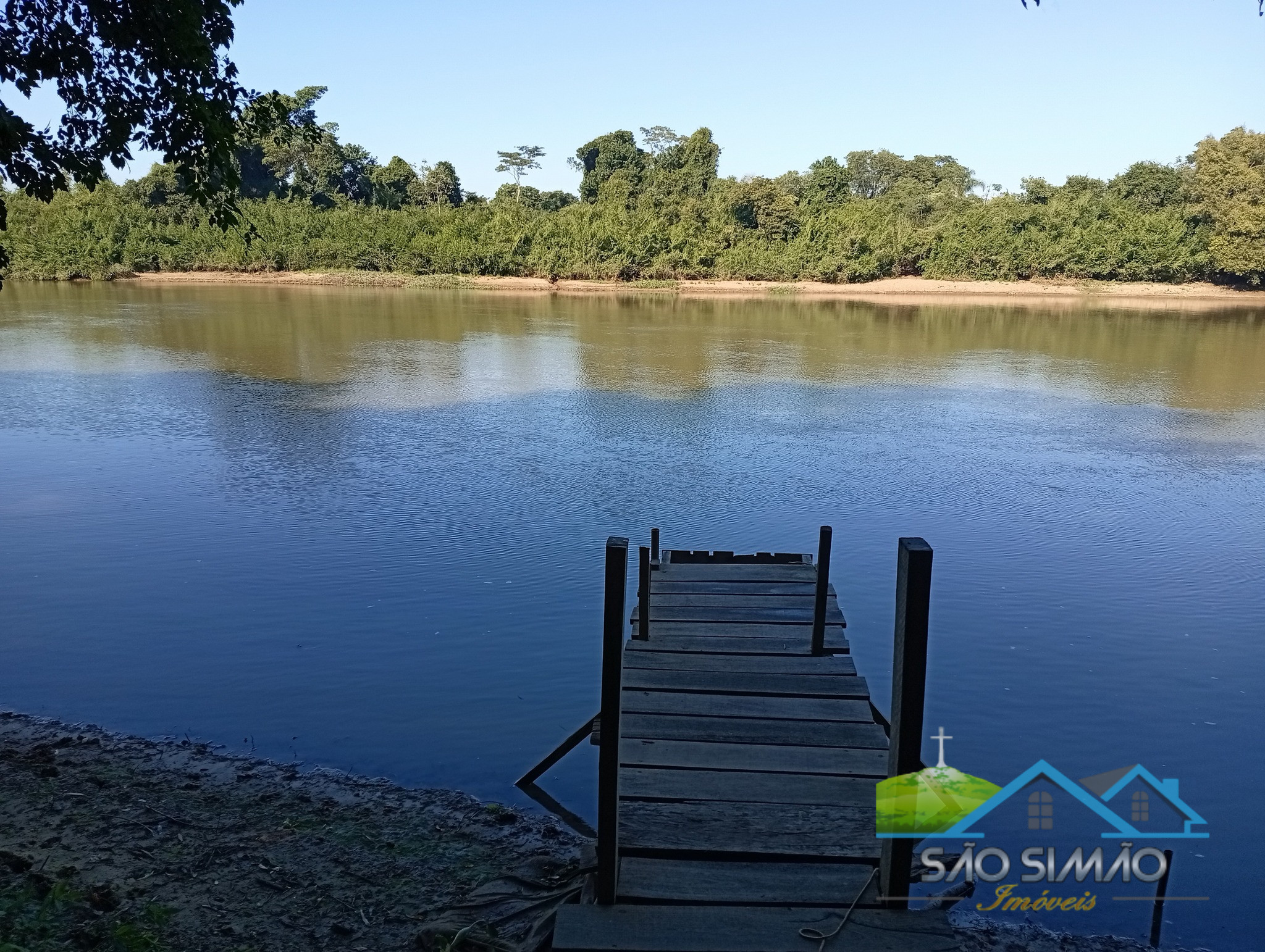 Rancho à venda em Luiz Antônio SP no Rio Mogi