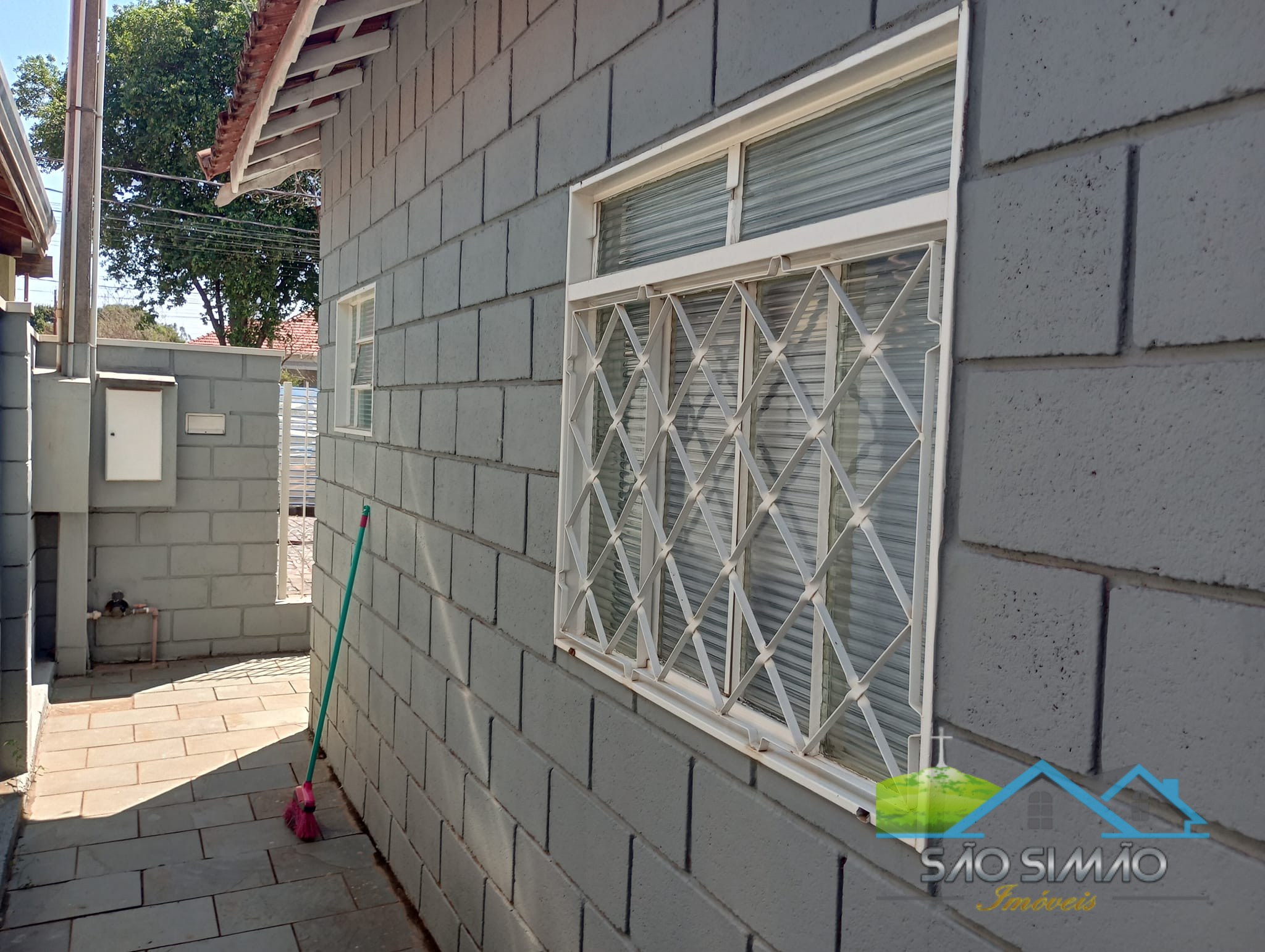 Salão comercial com edícula nos fundos a venda