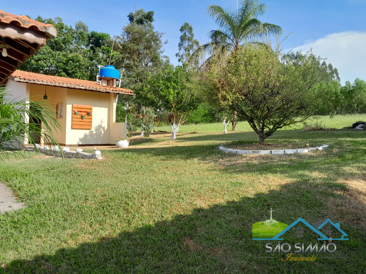 Sítio cinematográfico a venda em Tambaú SP