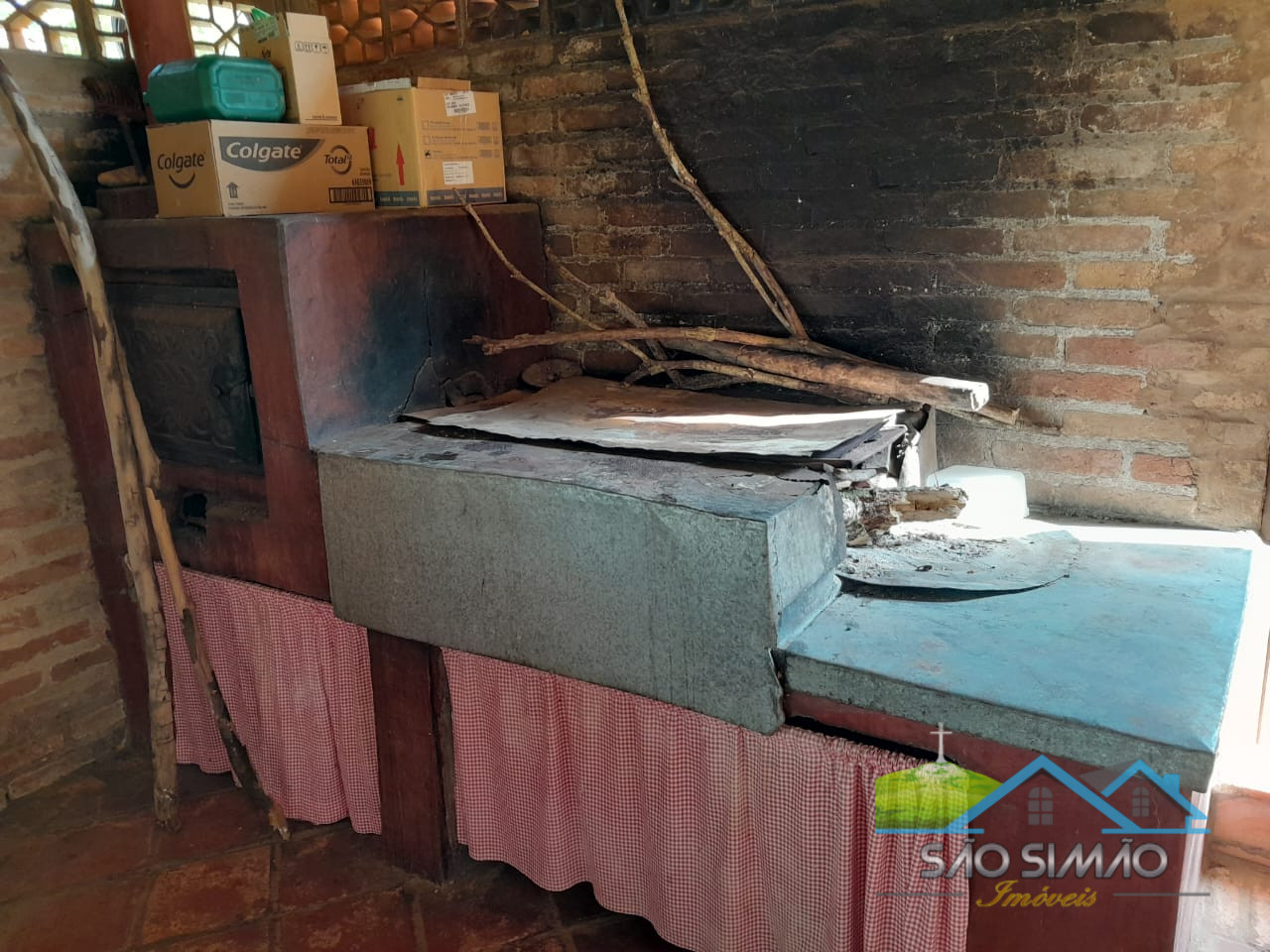 Sítio cinematográfico a venda em Tambaú SP