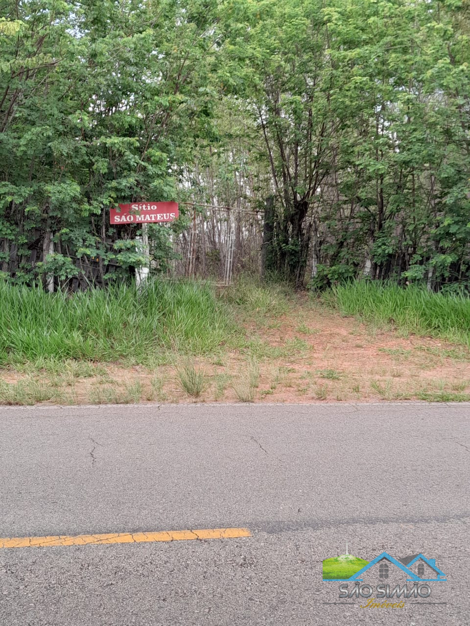 Sítio cinematográfico a venda em Tambaú SP
